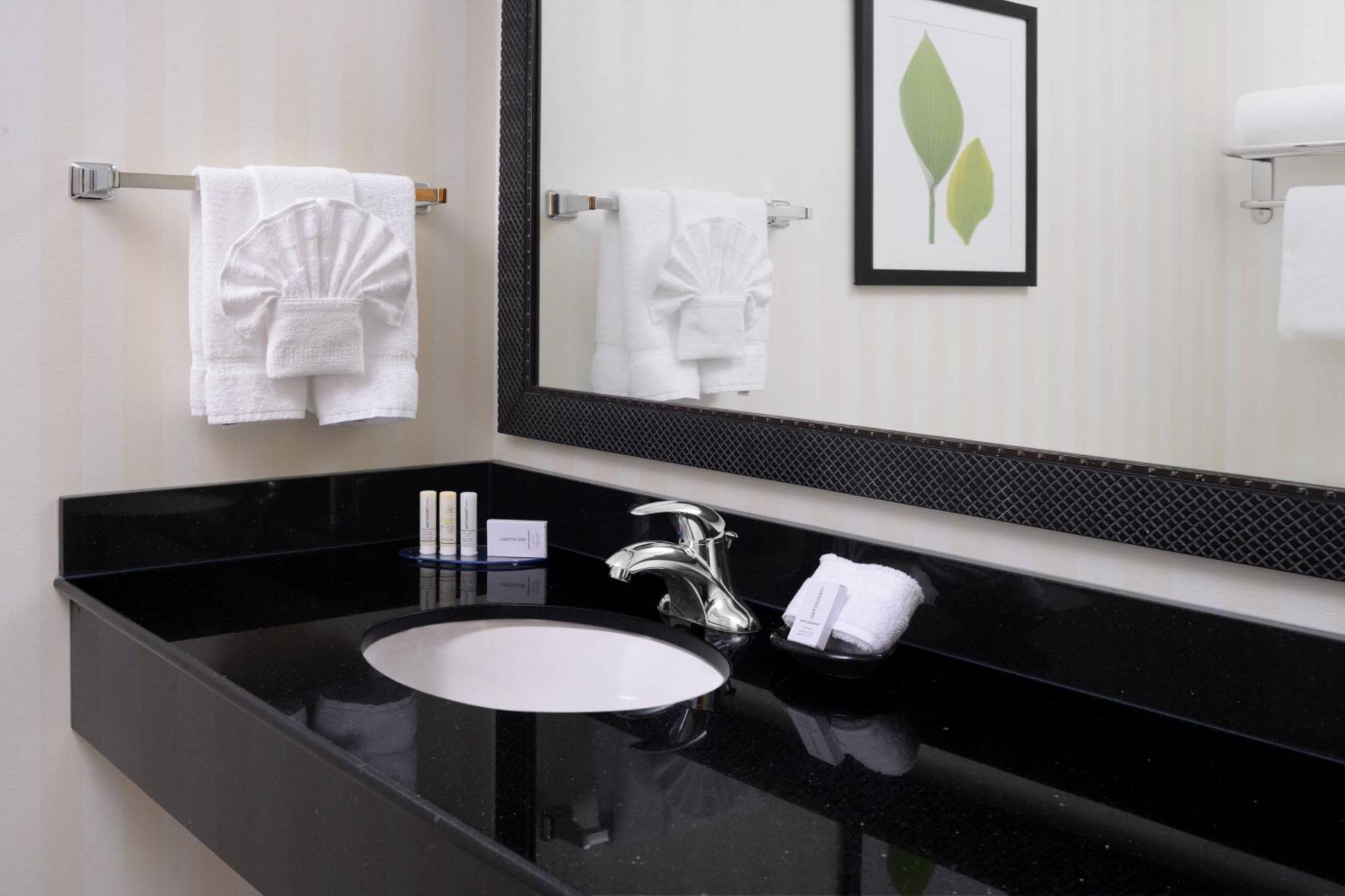 Fairfield Inn & Suites By Marriott Dallas Plano דה קולוני מראה חיצוני תמונה