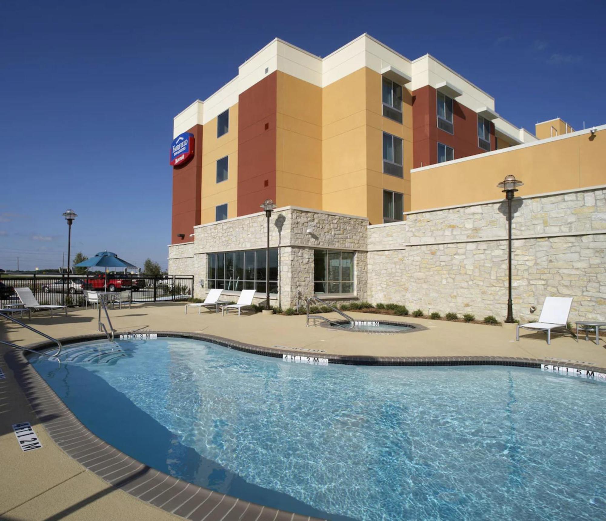 Fairfield Inn & Suites By Marriott Dallas Plano דה קולוני מראה חיצוני תמונה